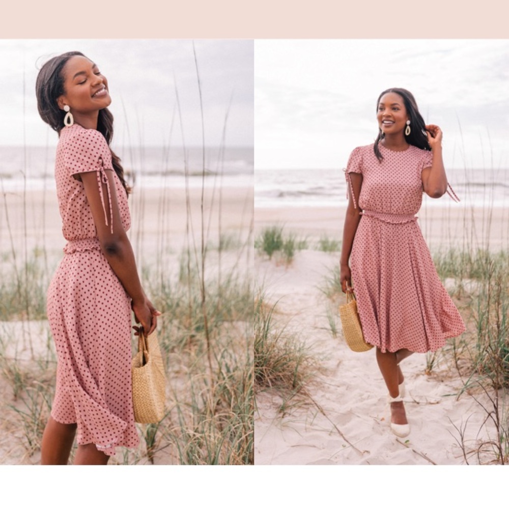 ❗️LASTCALL NWT Gal Meets Glam Corinne Dot Dress - Picture 1 of 14